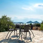 Villa Marianne's Olive Grove - Loutraki Vouliagmeni-See