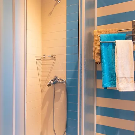 Marianne's Olive Grove - Loutraki فيلة بحيرة فولياغميني