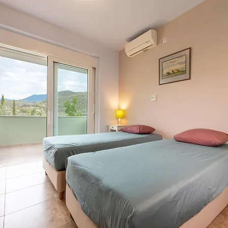 Marianne's Olive Grove - Loutraki فيلة