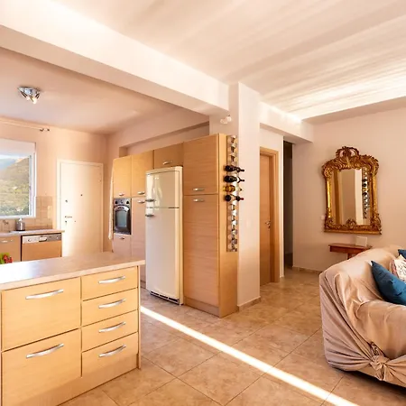 Villa Marianne's Olive Grove - Loutraki