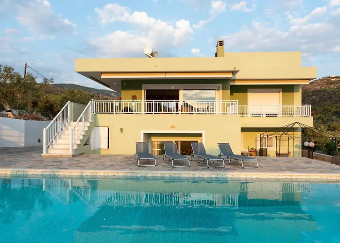 Villa Marianne's Olive Grove - Loutraki *