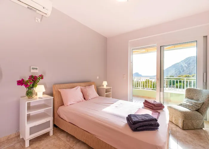 Marianne's Olive Grove - Loutraki Villa