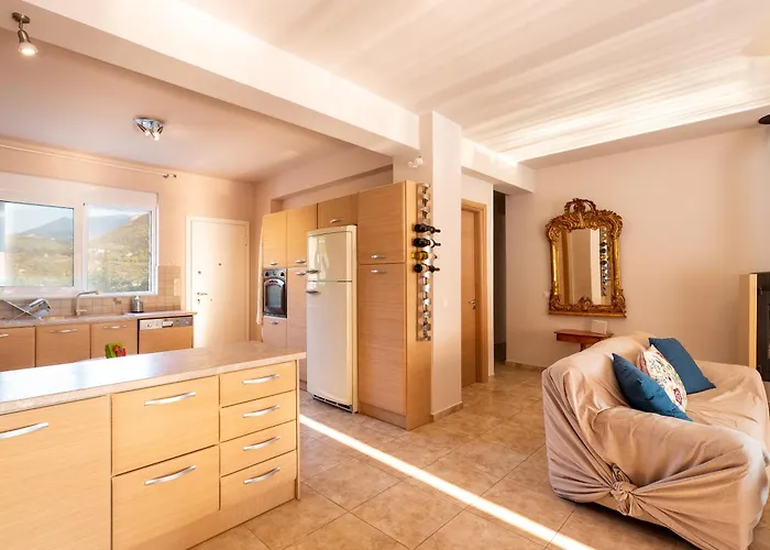 Вилла Marianne's Olive Grove - Loutraki